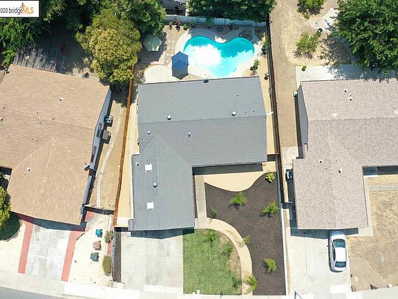4th image of 1713 Putnam St