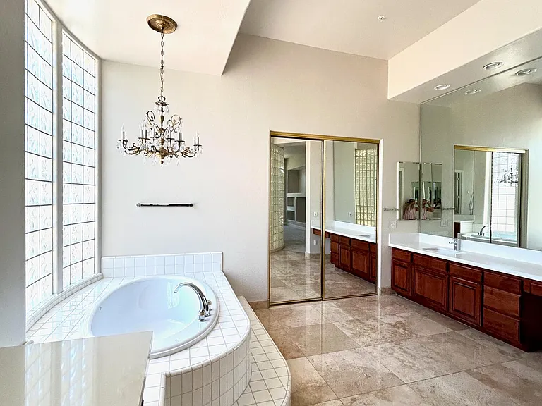 7484 E Pontebella Dr — Photo 8