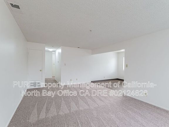 3rd image of 5060 Roma St