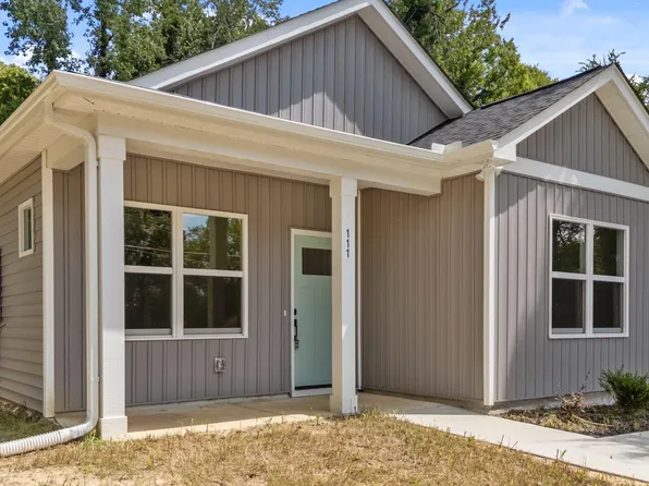 111 Halifax Rd, Louisburg, NC 27549