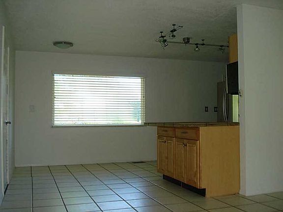 4th image of 6512 Southern Vista Dr
