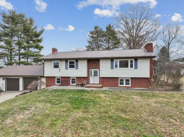 301 Sheridan Pl, Somerset, OH 43783