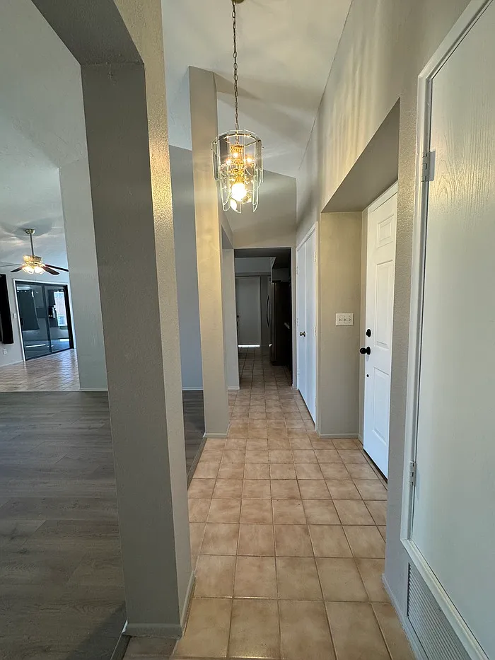 3 bed, 2.0 bath, 1547 sqft, $1,850 — Photo 3