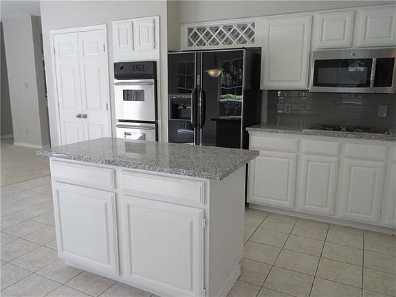 3rd image of 3636 Longbow Ln