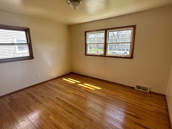 4th image of 5419 N 83rd St #5419-JNF