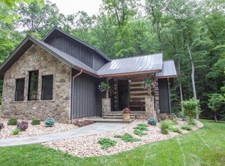 572 Oak Holw, White Sulphur Springs, WV 24986