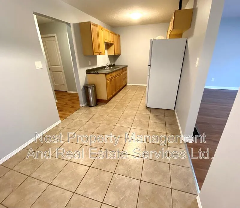 3 bed, 2.0 bath, $1,695 — Photo 3