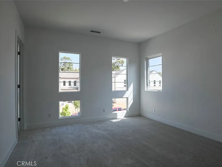 20552 Edgewood Ct — Photo 33
