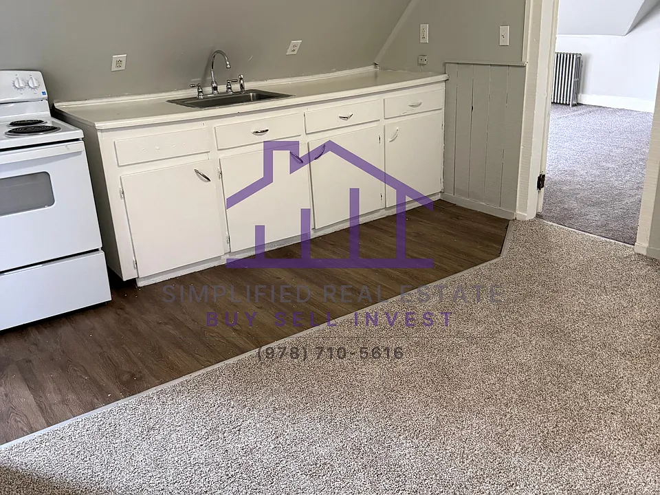 34 College St #7