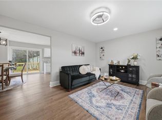 240 Plover Dr, Portsmouth, VA 23704