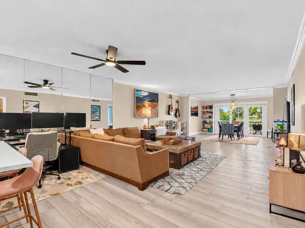 250 JOHN F KENNEDY Drive #208, Atlantis, FL 33462