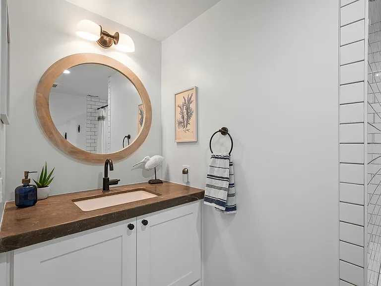 305 Neptune Ave — Photo 45