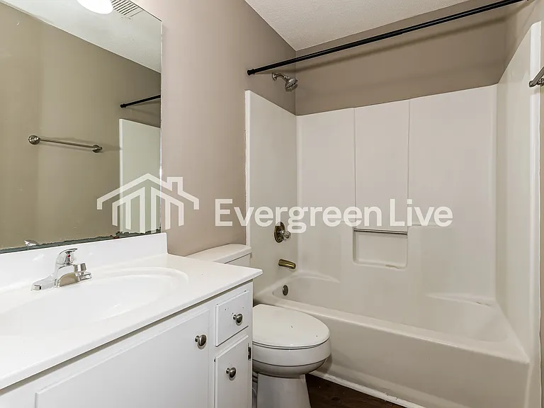 813 Shawnee Dr — Photo 13