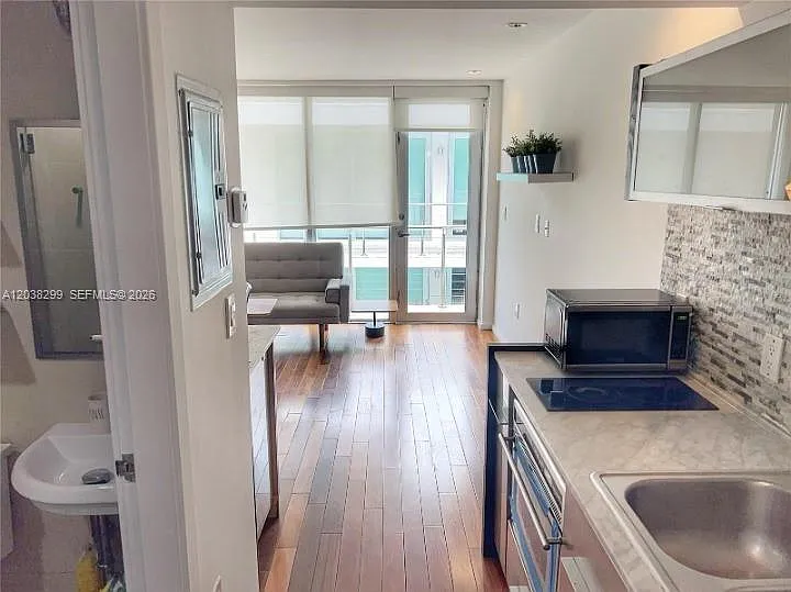 1601 West Ave #212 — Photo 7
