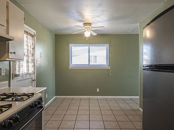 5th image of 10265 Yellowstone St