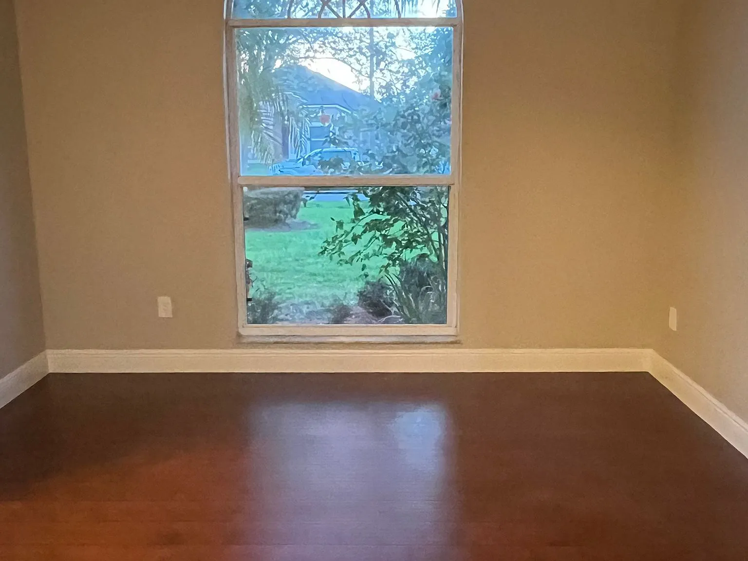 308 Becky St — Photo 3