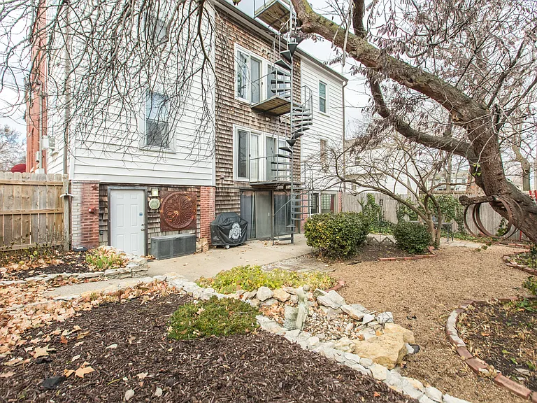 3821 Baltimore Ave — Photo 23