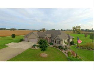 5923 Grandview Rd, Larsen, WI 54947