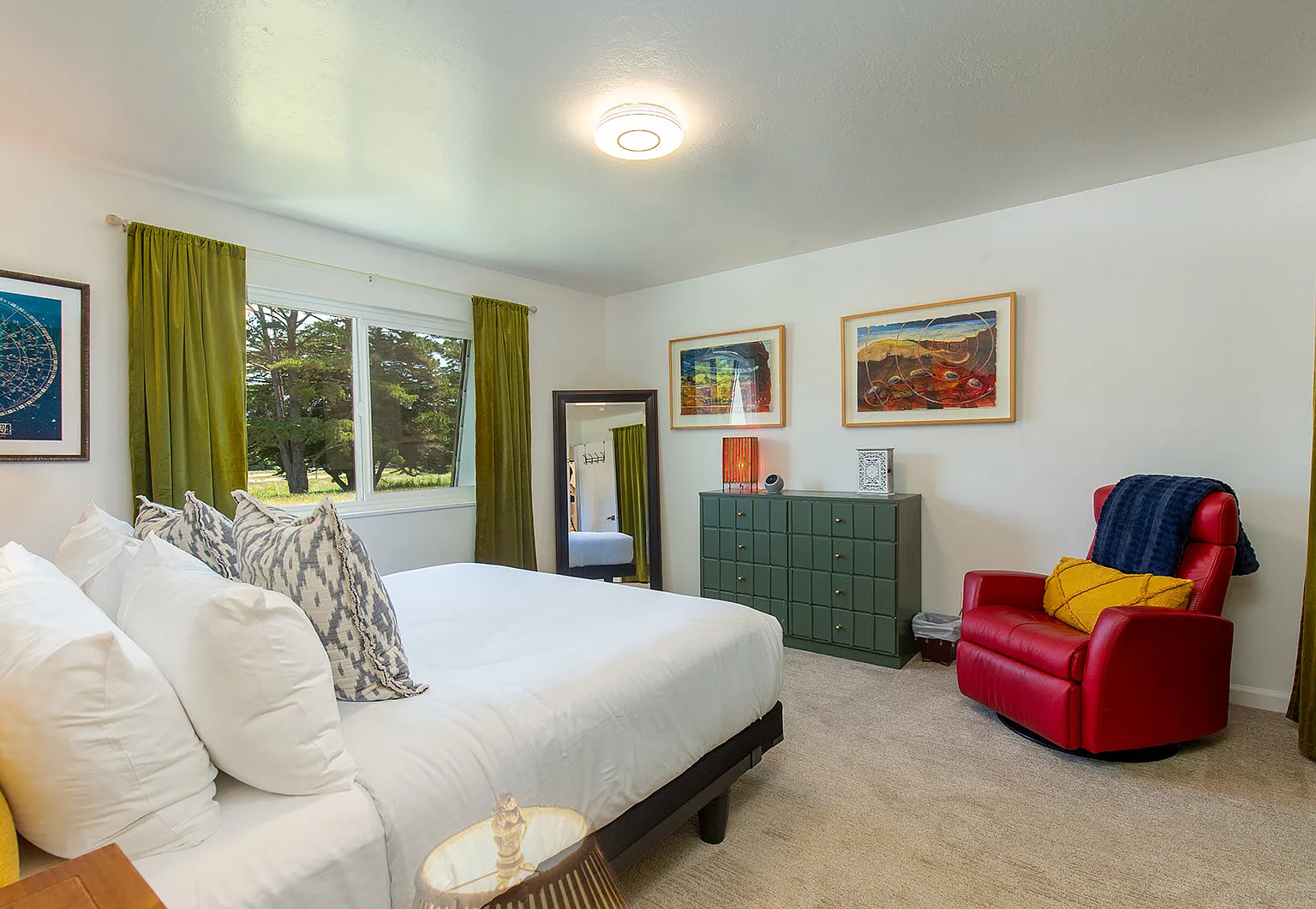 2 bed, 850 sqft, $2,150 — Photo 2