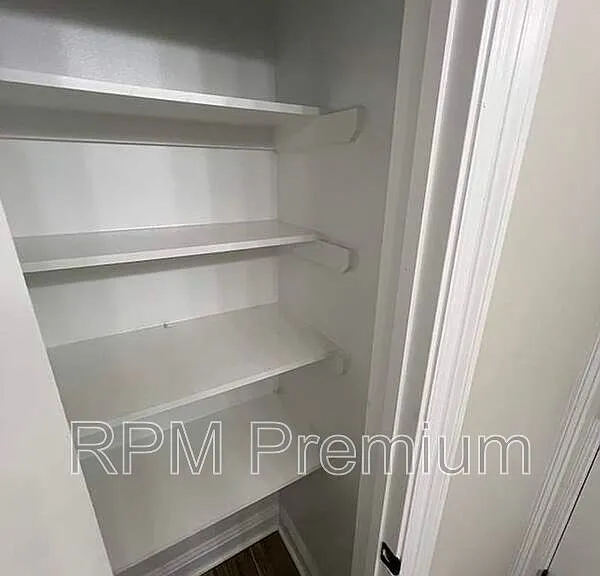 6212 Lake Edge Dr — Photo 32