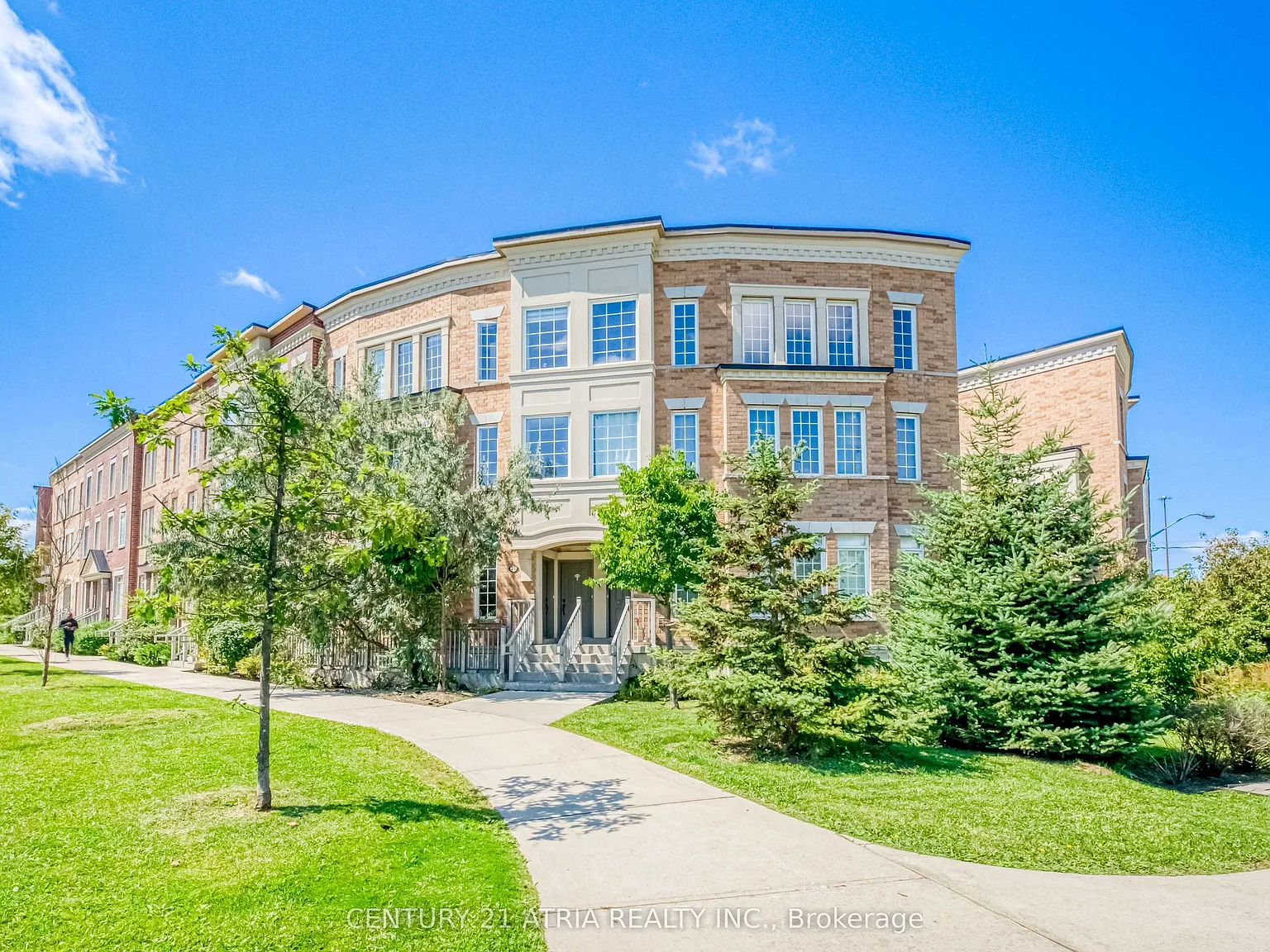 4 bed, $3,150 — Photo 2