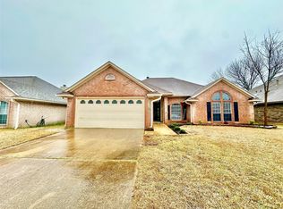 6028 Sandalwood Dr, Bossier City, LA 71111