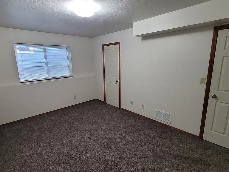 1832 Mount Ave — Photo 7