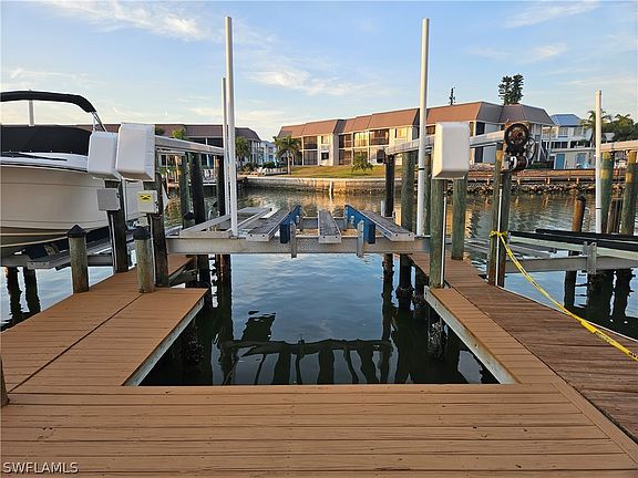3rd image of Hibiscus Boat Dock 68 Ln
