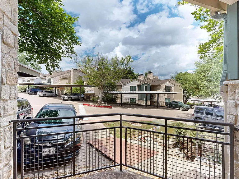 Barton Creek Landing — Photo 82