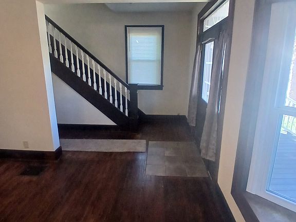 5th image of 148 Eddy St