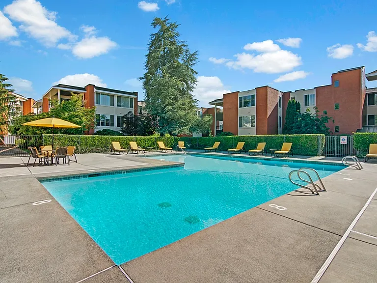 Watercrest — Photo 15