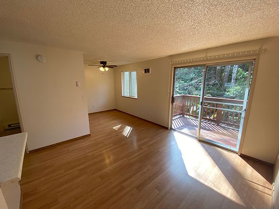 4th image of 3318 Willow Ct SE #3375