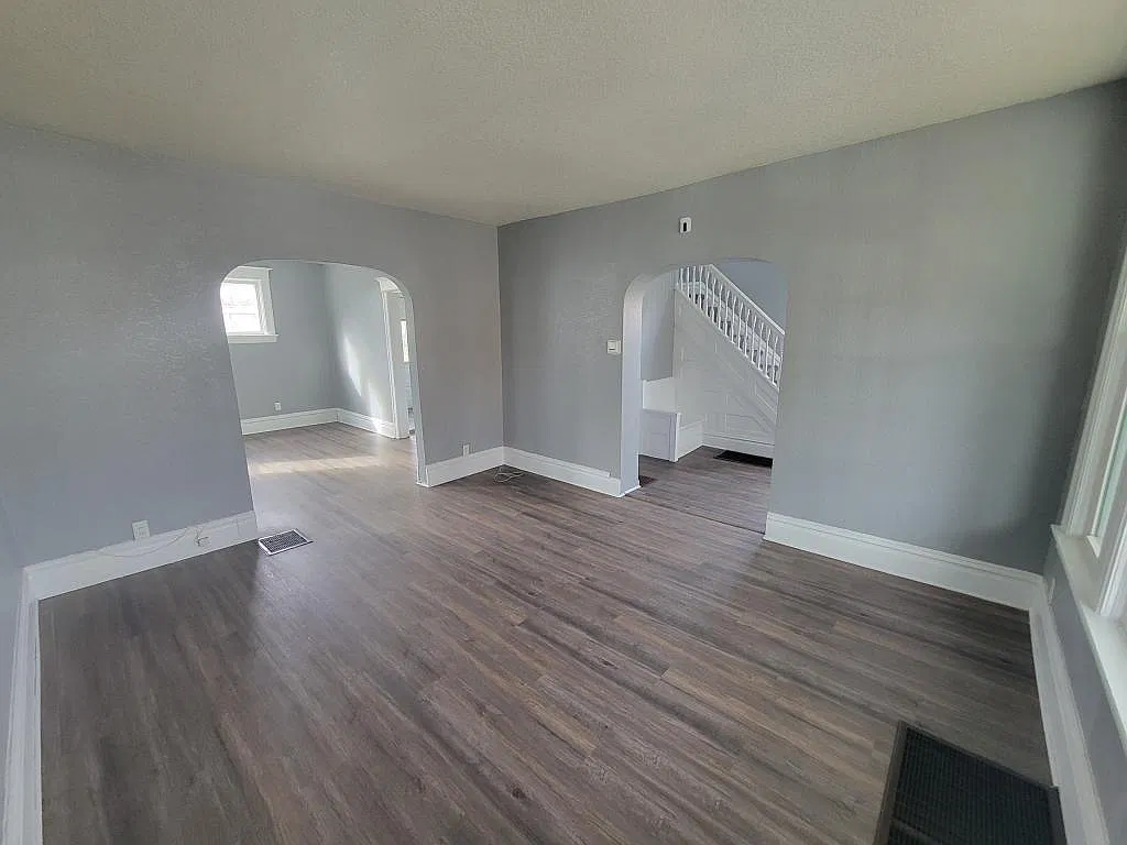 1115 Maple Ave — Photo 4