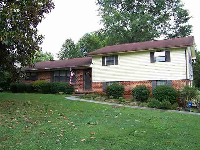 1st image of 4722 E Circle Dr NW