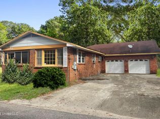 1312 Beach Ave, Gulfport, MS 39501