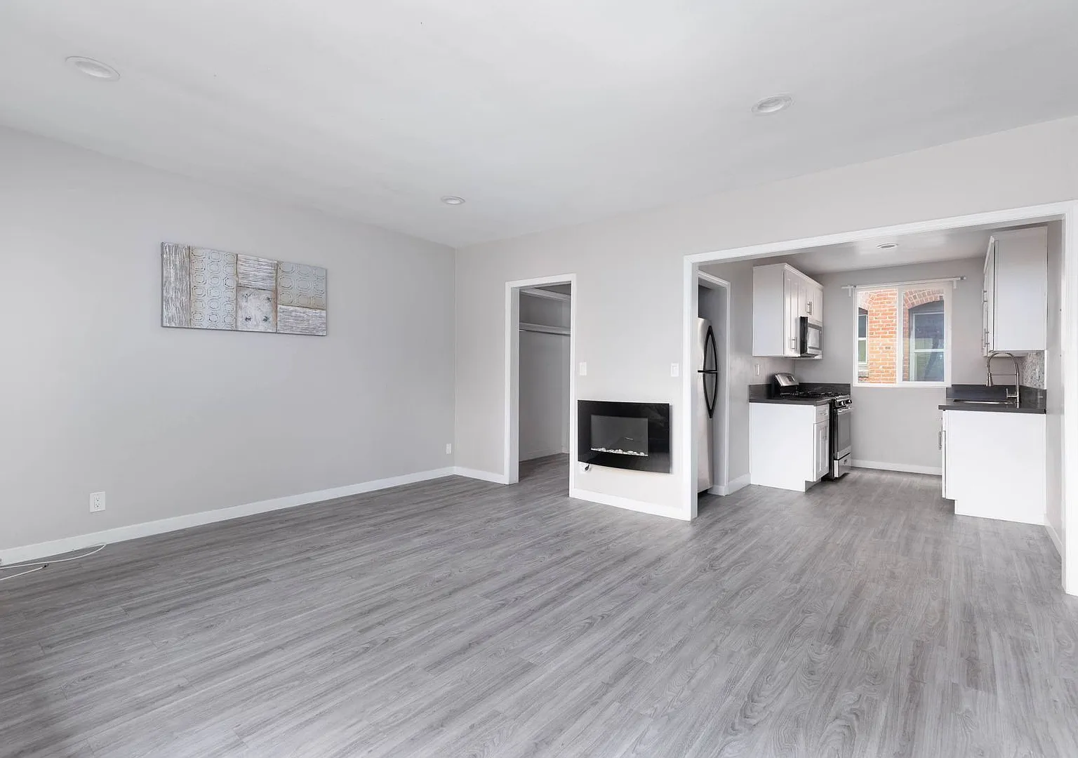 Kenmore Commons — Photo 1