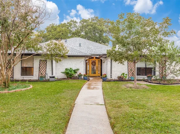 1325 Limetree Ln, Irving, TX 75061