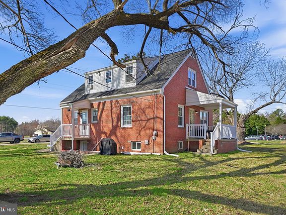 3rd image of 159 Peach Grove Ln