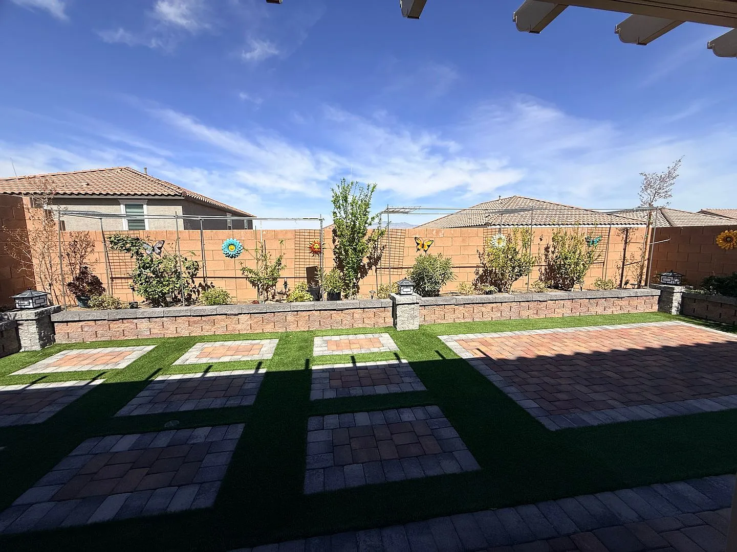 Gated NW community 5Bed — Photo 3