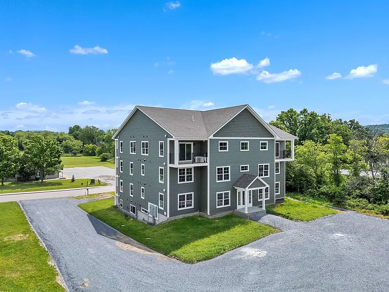 25 Armory Ln #C — Photo 15