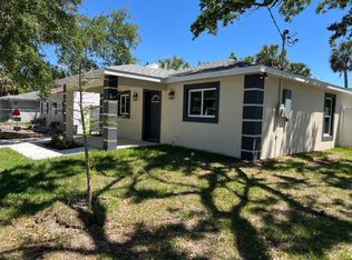 1650 23rd St, Sarasota, FL 34234