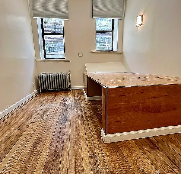 2111 Beekman Pl #1I — Photo 7