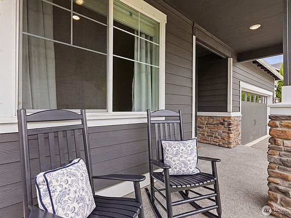 2nd image of 12506 Emerald Ridge Boulevard E