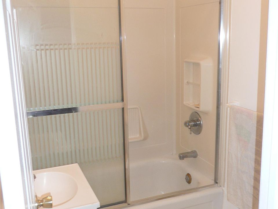 1st image of 3346 Ellwood Ave