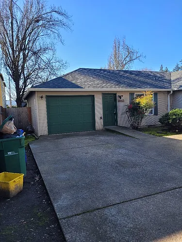 10628 SE Powell Blvd Photo 1
