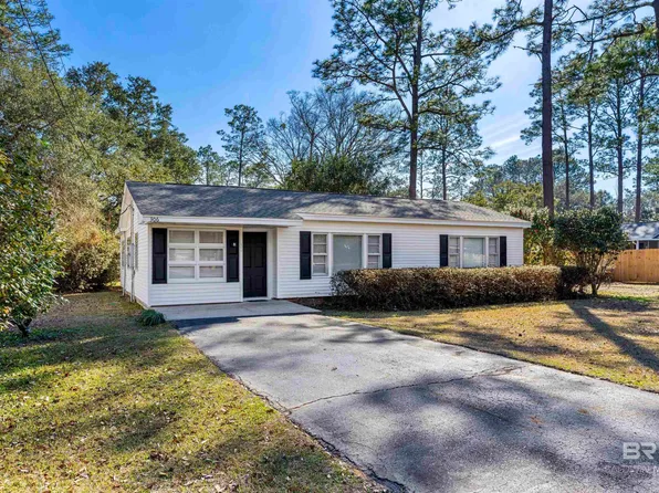 306 E 13th St, Bay Minette, AL 36507