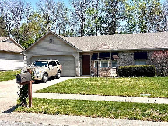 3rd image of 4211 Medina Way