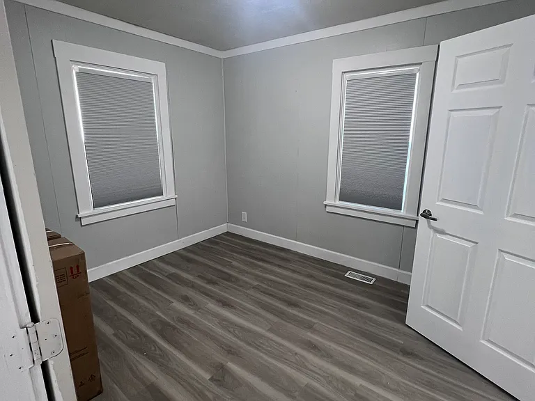 1624 W Maxwell Ave — Photo 5