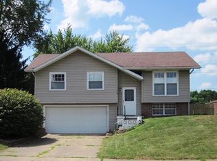 251 Williamsburg Ln, Lancaster, OH 43130