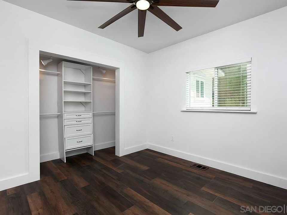 1st image of 2417 Palm Ave